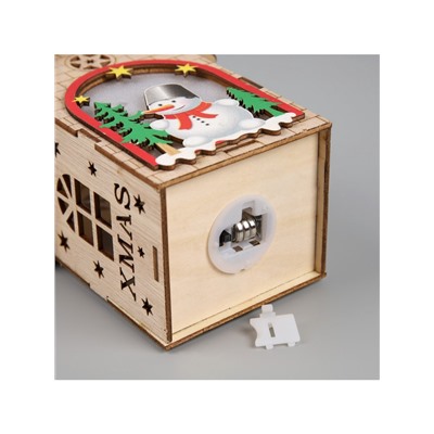 Ёлочная игрушка «Домик со снеговиком», 14.5х11х8.5 см, 1 LED, от батареек, свечение тёплое белое
