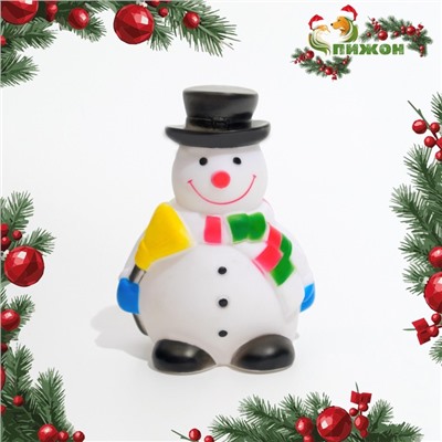 Игрушка для собак пищащая "Снеговик в шляпе", 7,5 х 11 см