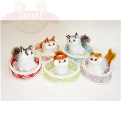 Кошка пушистая в корзине (мяукает при контакте) 11*11*9см