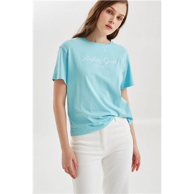 Футболка голубая с принтом