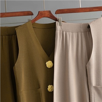 Eleganzza  Костюм женский    A-028