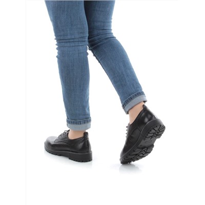 03-DYL75-1 BLACK Полуботинки женские (натуральная кожа)