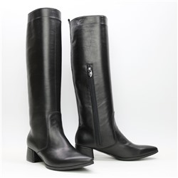 Классические прямые сапоги из черной кожи  Арт. 457-9/53Ок