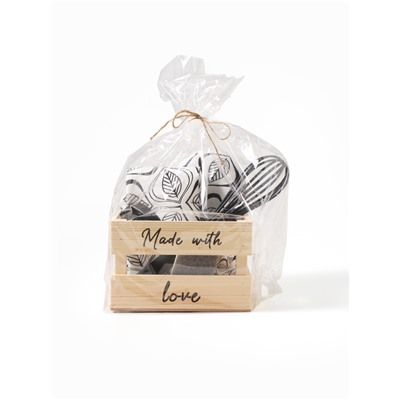 Набор подарочный «Этель» Made with love: полотенце, варежка-прихватка, кухонная лопатка, венчик, губка