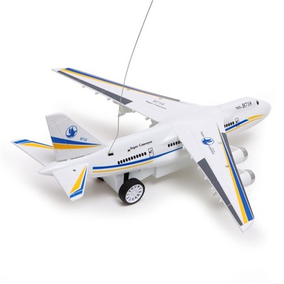 Самолет на радиоуправлении «Лайнер», работает от аккумулятора, цвет белый
