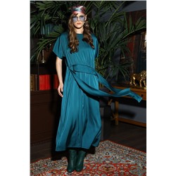 Платье нарядное с широким поясом