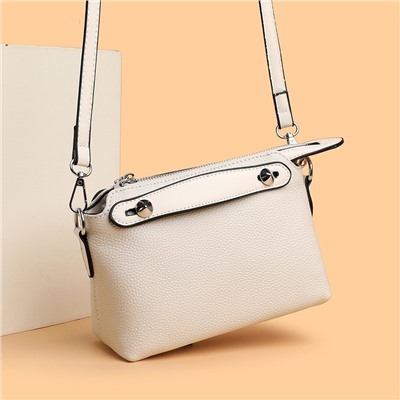 Bags Сумка женская / кожа /  	 0110911