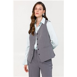 Жилет тёмно-серый в полоску