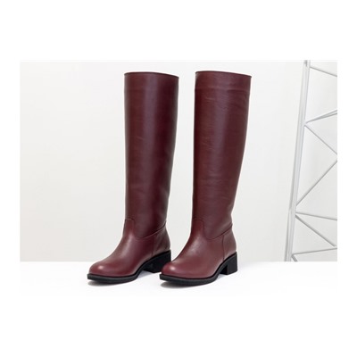 Высокие сапоги свободного одевания (Ридинги, riding boots) из натуральной плотной кожи бордового цвета, на невысоком каблуке,  Коллекция Осень-Зима от Gino Figini, М-2189-01