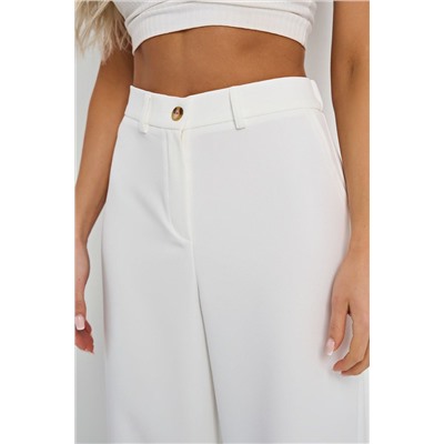 Брюки прямые белые с карманами
