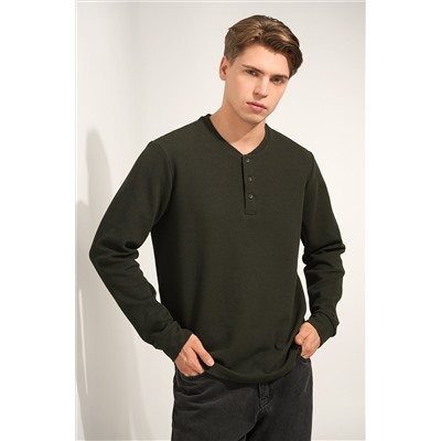 Мужской лонгслив на пуговицах Happyfox