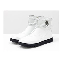 Белые нарядные низкие сапожки в стиле UGG из натуральной кожи флотар, на легкой, непромерзаемой подошве, Коллекция Осень-Зима от ТМ Gino Figini, Б-20104-01