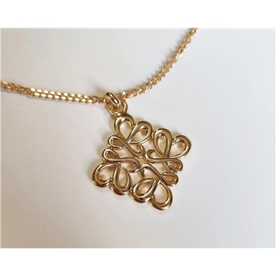 Цепь с кулоном