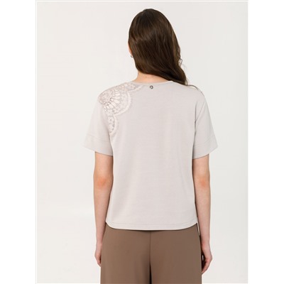 Блуза бежевая с кружевом