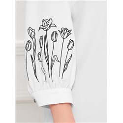 Блузка белая с вышивкой