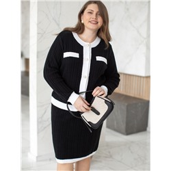 Жакет фактурной вязки с золотистыми пуговицами