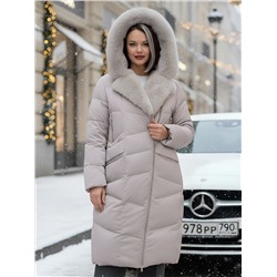 Двубортное пальто зимнее утепленное с мехом и капюшоном светло-коричневого цвета 7626SK