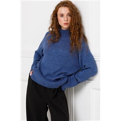 Свитер вязаный синего цвета