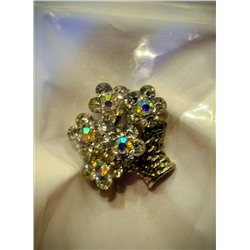 Брошь Букет