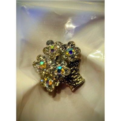 Брошь Букет