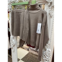 Костюм с юбкой «феофания»