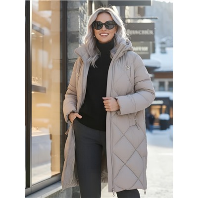 Пальто зимнее утепленное с капюшоном женское светло-коричневого цвета 7637SK