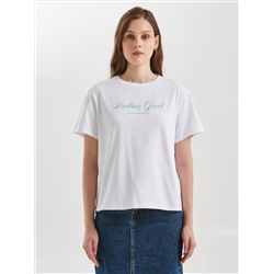 Футболка белая с принтом