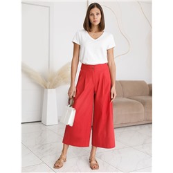 Базовая футболка из премиального хлопка с V образным вырезом