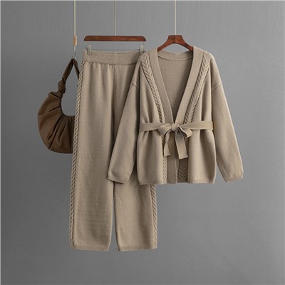 Eleganzza  Костюм женский  P-165