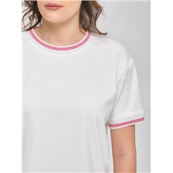 Футболка белая с вязаной отделкой