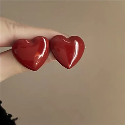 Серьги в форме сердца