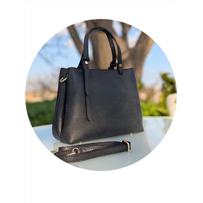 Итальянская сумка из натуральной кожи PELLE Kadrya Negro