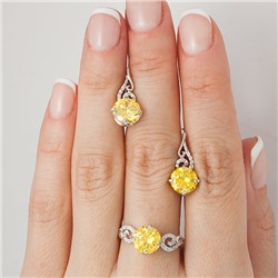 Серебряное кольцо с фианитом желтого цвета 207