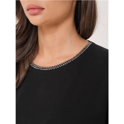 Футболка чёрная со стразами