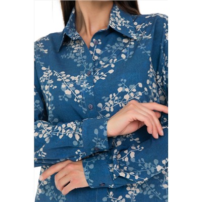 Рубашка синего цвета с принтом