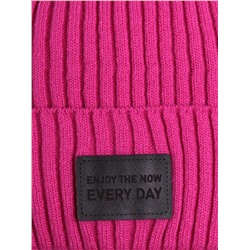 Шапка вязаная детская, нашивка ENJOY THE NOW EVERY DAY+снуд, малиновый