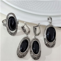 Крупный комплект ювелирной бижутерии серьги, кулон и кольцо 17 р, покрытие: посеребрение, вставка: фианиты и черный искусственный камень, арт.314.116-17
