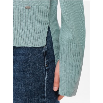 Джемпер вязаный с разрезами на рукавах