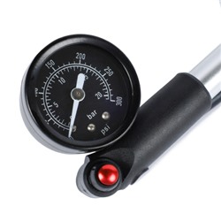 Велонасос для MTB вилок COMIRON PLUG, алюминиевый цилиндр, пластиковая ручка, Presta-Schrader, 20,7 бар (300 Psi). /уп 30