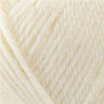 Пряжа для вязания спицами, крючком YarnArt, Silky Royal, 65% мериносовая шерсть, 35% искусственный шёлк, 140 м/50 г, (430 молочный)