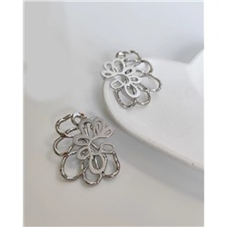 Стильные серьги