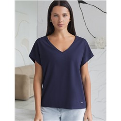 Футболка с V-вырезом и цельнокроеным рукавом из премиального хлопка