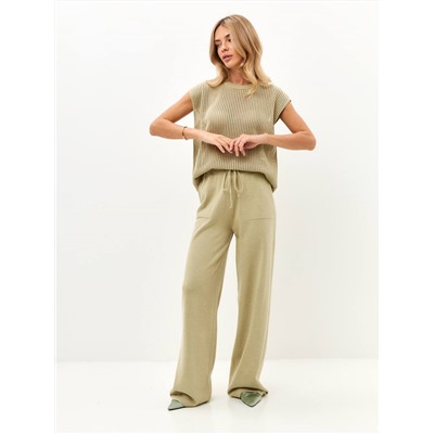 Брюки палаццо с карманами, Фисташковый