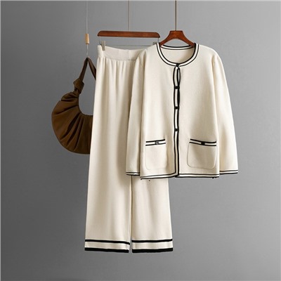 Eleganzza  Костюм женский   2047