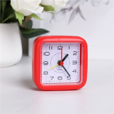 Будильник 7,2х3,5х7,2 см / 8035-1 /уп 300/