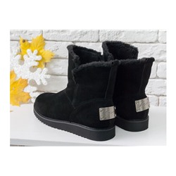 Зимние сапожки в стиле UGG из натуральной замши черного цвета на облегченной но теплой подошве,  Коллекция Осень-Зима, Б-17114/1-01