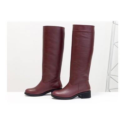 Высокие сапоги свободного одевания (Ридинги, riding boots) из натуральной плотной кожи бордового цвета, на невысоком каблуке,  Коллекция Осень-Зима от Gino Figini, М-2189-01