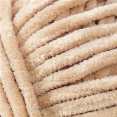 Плюшевая пряжа для вязания спицами, крючком YarnArt, Dolce Baby, 100% микрополиэстер, 85 м/50 г, (747 бежевый)