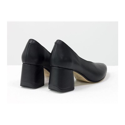 Дизайнерские туфли перчатки (glove shoes) на невысоком обтяжном каблуке, выполнены из натуральной итальянской кожи черного цвета, Новая Коллекция от Gino Figini, Т-2050-12