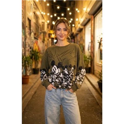 Свитшот с пайетками